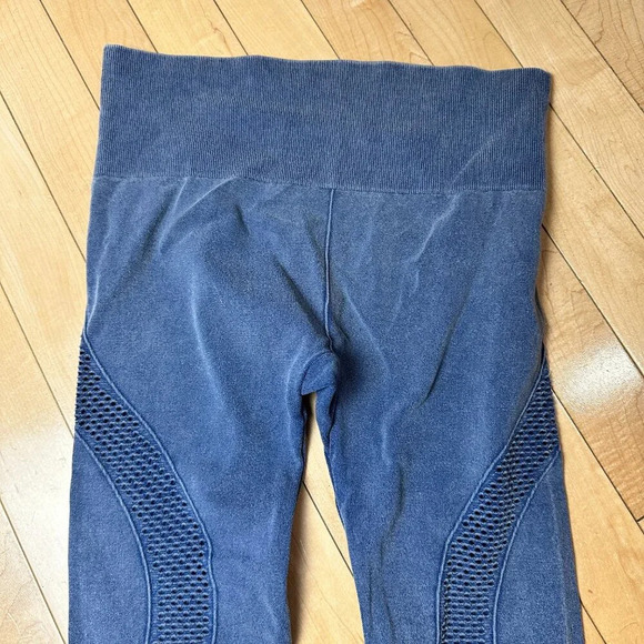 ITZON Mesh Detail  Crop Length Yoga Pants Leggings size XS - Picture 5 of 8